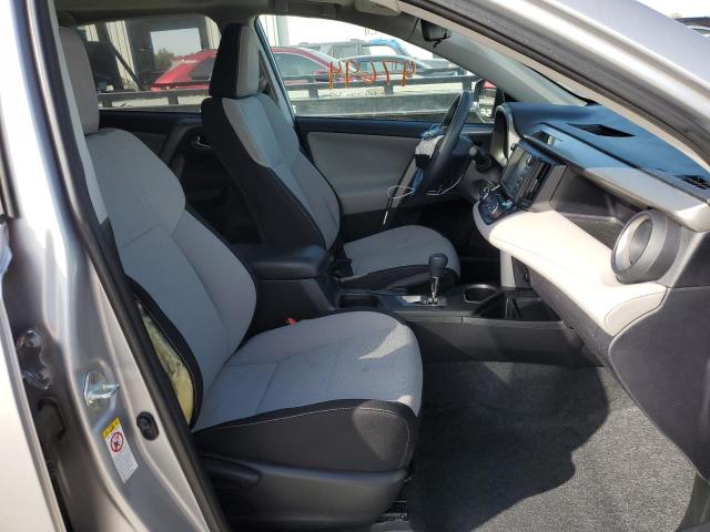 Photo 5 from auction – 2017 TOYOTA RAV4 XLE with VIN 2T3WFREV1HW325989