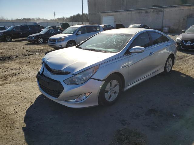 Photo 2 from auction – 2012 HYUNDAI SONATA HYB with VIN KMHEC4A47CA024862