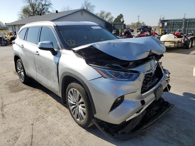 TOYOTA HIGHLANDER 2022 with VIN 5TDEBRCH2NS097163 - Photo from auction