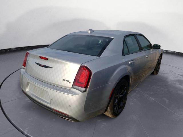 Photo 4 from auction – 2021 CHRYSLER 300 S with VIN 2C3CCABG7MH549902