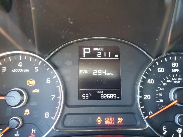 Photo 8 from auction – 2017 KIA FORTE LX with VIN 3KPFK4A76HE084769