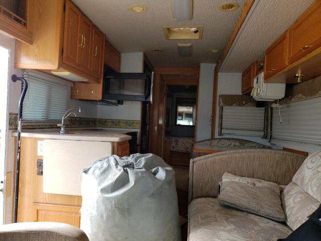 Photo 6 from auction – 2002 WINNEBAGO ADVENTURER with VIN 5B4MP67G623345897