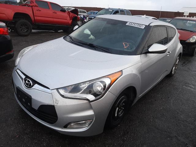 Photo 2 from auction – 2017 HYUNDAI VELOSTER with VIN KMHTC6AD7HU305553