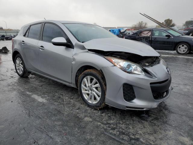 MAZDA 3 I 2013 with VIN JM1BL1L74D1792605 - Photo from auction