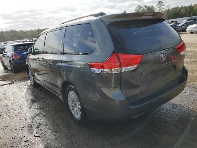 Photo 3 from auction – 2011 TOYOTA SIENNA XLE with VIN 5TDYK3DC8BS127145