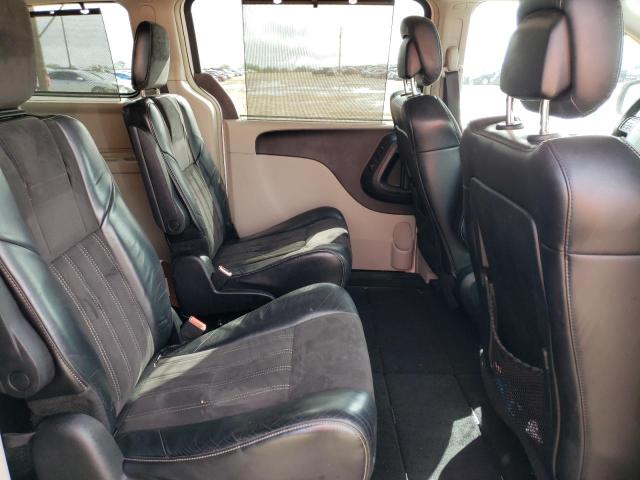 Photo 6 from auction – 2014 CHRYSLER TOWN & COU with VIN 2C4RC1CG1ER277525
