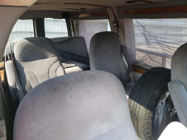 Photo 6 from auction – 2004 CHEVROLET EXPRESS G1 with VIN 1GBFG15T141129769
