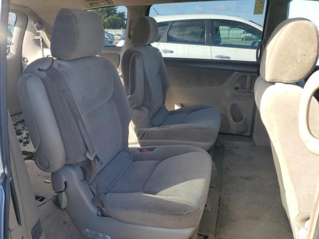 Photo 6 from auction – 2004 TOYOTA SIENNA CE with VIN 5TDZA23C34S046933