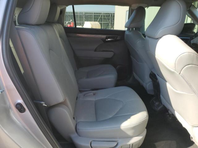 Photo 6 from auction – 2022 TOYOTA HIGHLANDER with VIN 5TDEBRCH2NS097163