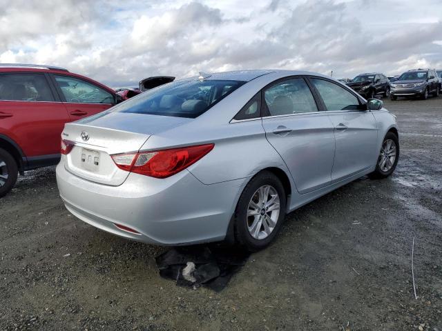 Photo 4 from auction – 2013 HYUNDAI SONATA GLS with VIN 5NPEB4AC8DH553486