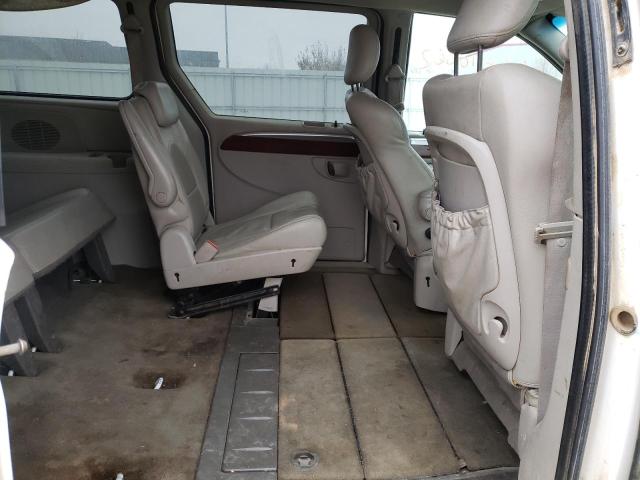 Photo 6 from auction – 2007 CHRYSLER TOWN & COU with VIN 2A8GP64L47R210997