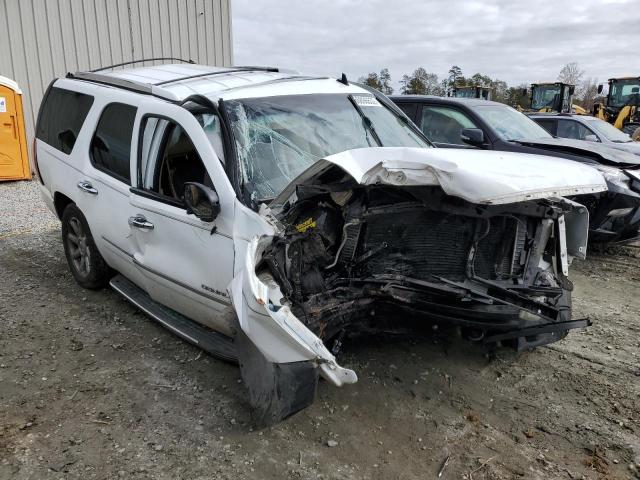 GMC YUKON DENA 2011 with VIN 1GKS2EEF6BR121745 - Photo from auction