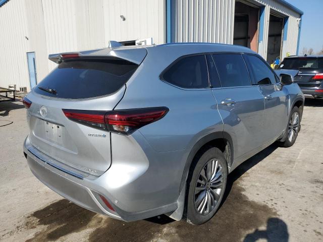 Photo 4 from auction – 2022 TOYOTA HIGHLANDER with VIN 5TDEBRCH2NS097163
