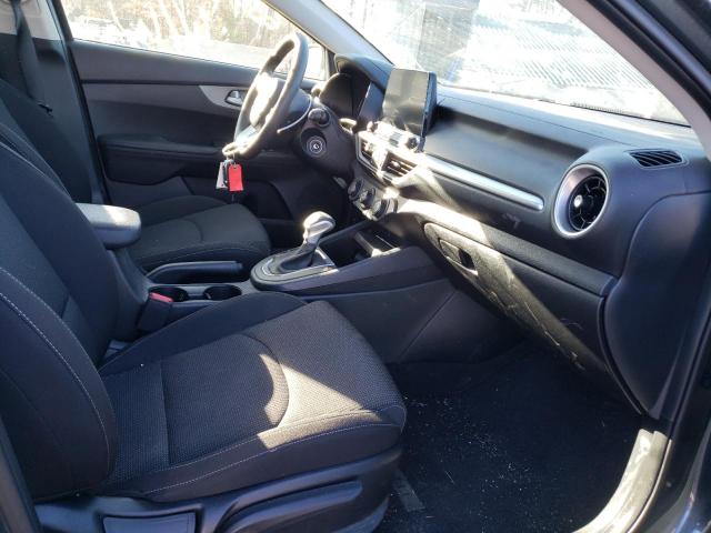 Photo 5 from auction – 2021 KIA FORTE FE with VIN 3KPF24AD1ME287049