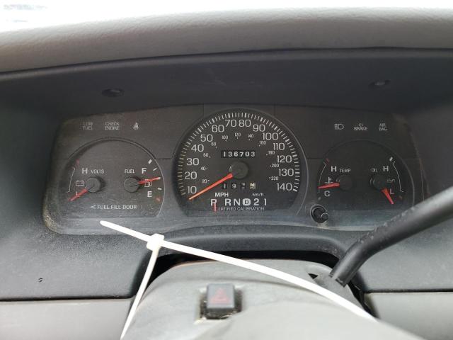Photo 8 from auction – 2004 FORD CROWN VICT with VIN 2FAFP71W94X139946