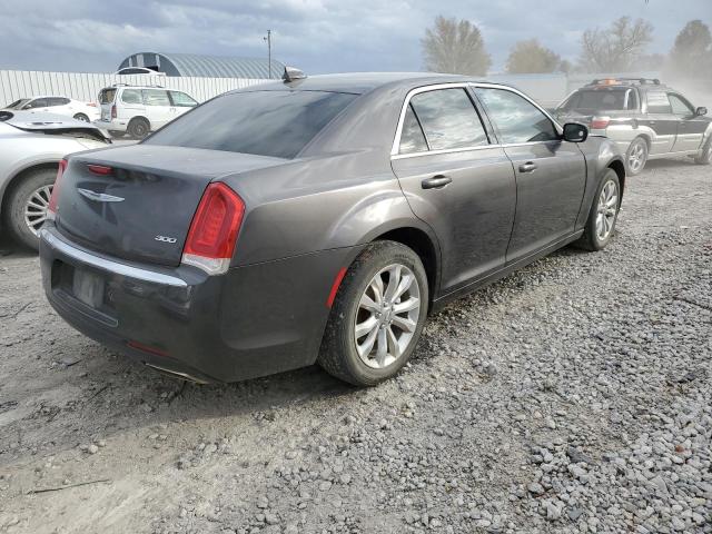 Photo 4 from auction – 2017 CHRYSLER 300 LIMITE with VIN 2C3CCARG9HH591483