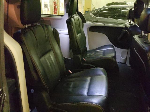 Photo 6 from auction – 2014 CHRYSLER TOWN & COU with VIN 2C4RC1CG1ER280294
