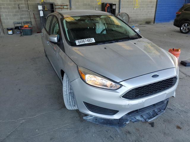 FORD FOCUS SE 2017 with VIN 1FADP3K20HL266308 - Photo from auction