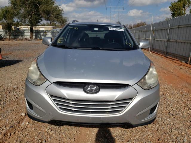 Photo 9 from auction – 2011 HYUNDAI TUCSON GLS with VIN KM8JU3AC3BU124449