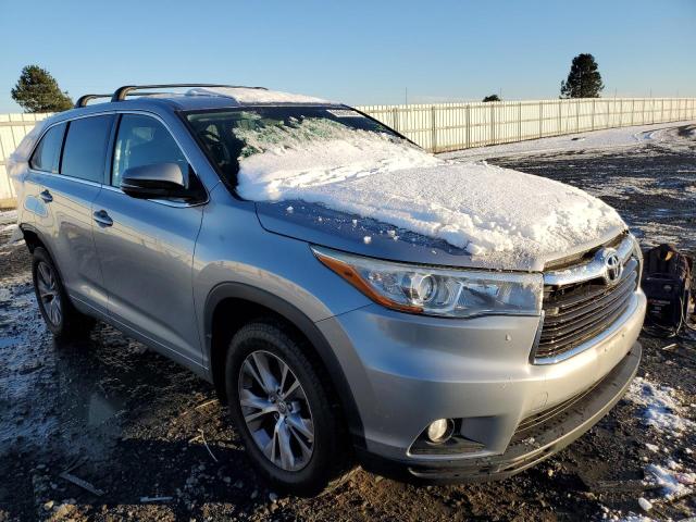 TOYOTA HIGHLANDER 2015 with VIN 5TDBKRFH8FS111227 - Photo from auction