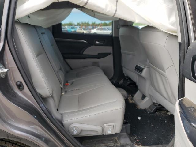 Photo 6 from auction – 2018 TOYOTA HIGHLANDER with VIN 5TDDZRFH2JS880660
