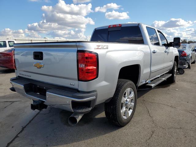 Photo 4 from auction – 2018 CHEVROLET SILVERADO with VIN 1GC1KWEY4JF149543