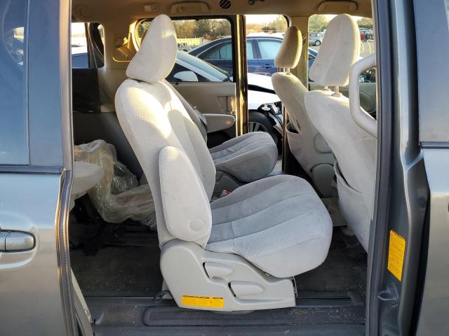 Photo 6 from auction – 2011 TOYOTA SIENNA LE with VIN 5TDKK3DC7BS154682