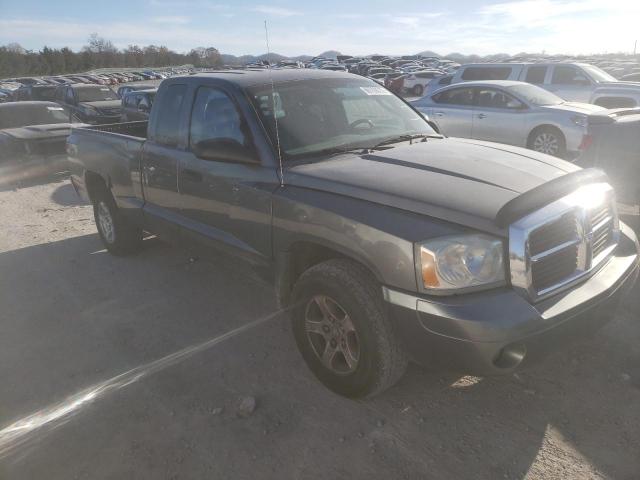 DODGE DAKOTA SLT 2005 with VIN 1D7HW42N65S192401 - Photo from auction