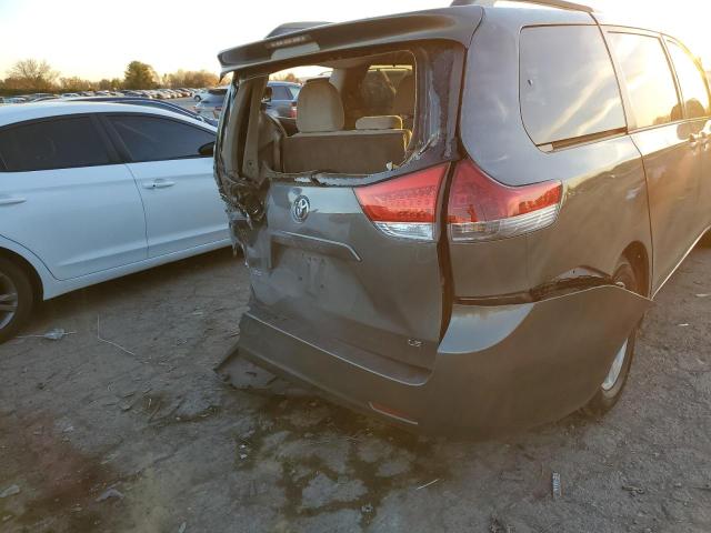 Photo 9 from auction – 2011 TOYOTA SIENNA LE with VIN 5TDKK3DC7BS154682