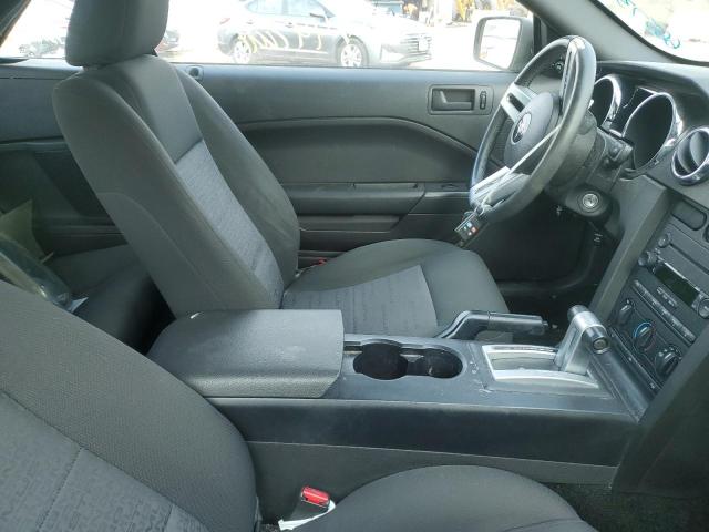 Photo 5 from auction – 2005 FORD MUSTANG with VIN 1ZVFT84N155227940