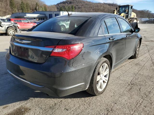 Photo 4 from auction – 2013 CHRYSLER 200 TOURIN with VIN 1C3CCBBB0DN538418
