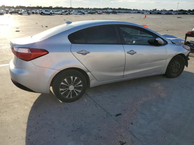 Photo 3 from auction – 2016 KIA FORTE LX with VIN KNAFK4A67G5535612