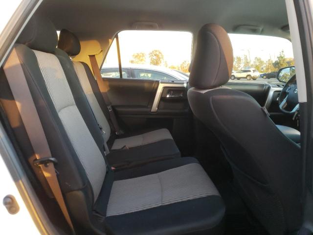 Photo 11 from auction – 2019 TOYOTA 4RUNNER SR with VIN JTEZU5JR0K5211965