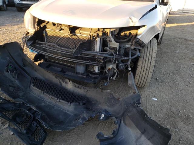 Photo 9 from auction – 2015 NISSAN ROGUE S with VIN 5N1AT2MV0FC778198