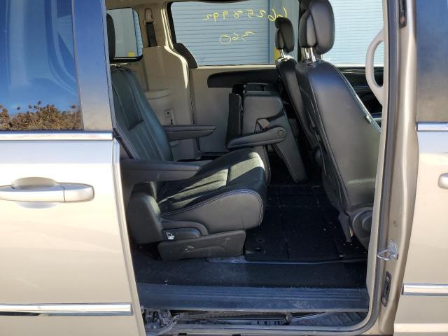 Photo 6 from auction – 2015 CHRYSLER TOWN & COU with VIN 2C4RC1BG2FR537675