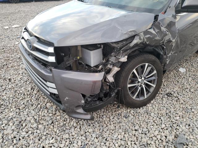 Photo 9 from auction – 2017 TOYOTA HIGHLANDER with VIN 5TDJZRFH2HS407368