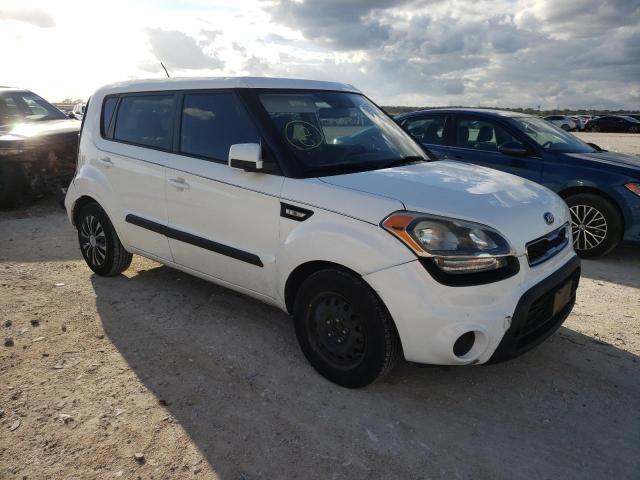 KIA SOUL 2013 with VIN KNDJT2A53D7768487 - Photo from auction