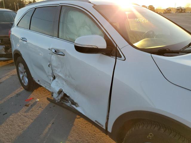 Photo 9 from auction – 2017 KIA SORENTO LX with VIN 5XYPGDA31HG314482
