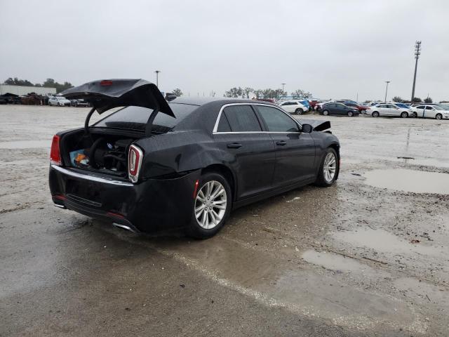 Photo 4 from auction – 2017 CHRYSLER 300 LIMITE with VIN 2C3CCAAG0HH662257