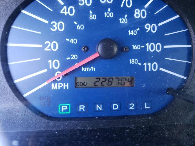 Photo 8 from auction – 2002 TOYOTA SIENNA CE with VIN 4T3ZF19C82U475810