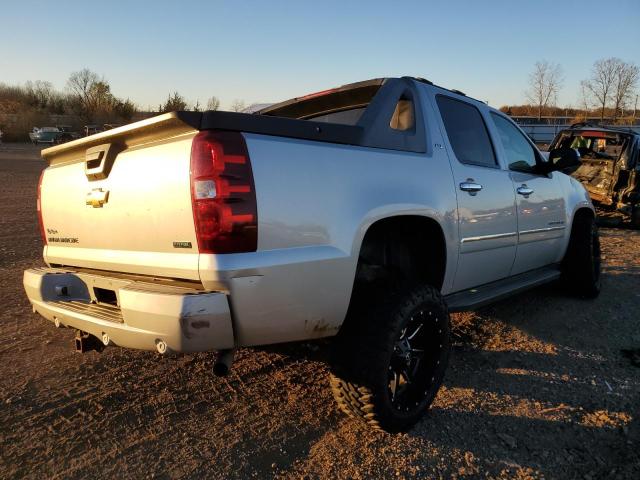 Photo 4 from auction – 2011 CHEVROLET AVALANCHE with VIN 3GNTKGE36BG336860