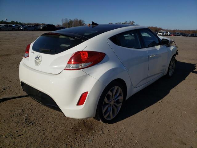 Photo 4 from auction – 2013 HYUNDAI VELOSTER with VIN KMHTC6AD6DU154750
