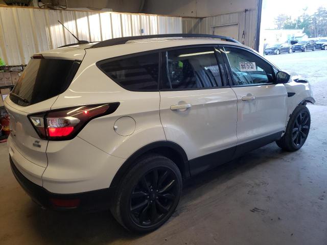 Photo 4 from auction – 2017 FORD ESCAPE with VIN 1FMCU9GD5HUC91769