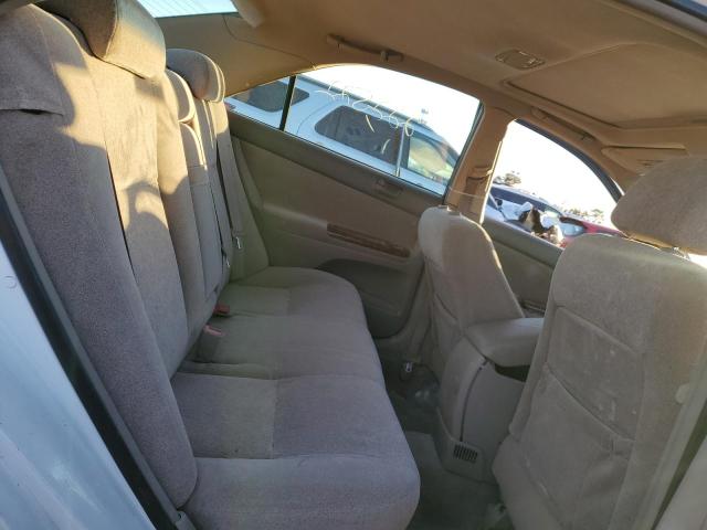 Photo 6 from auction – 2004 TOYOTA CAMRY LE with VIN JTDBE32K040266618