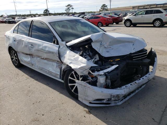 VOLKSWAGEN JETTA SE 2018 with VIN 3VWDB7AJ4JM256990 - Photo from auction