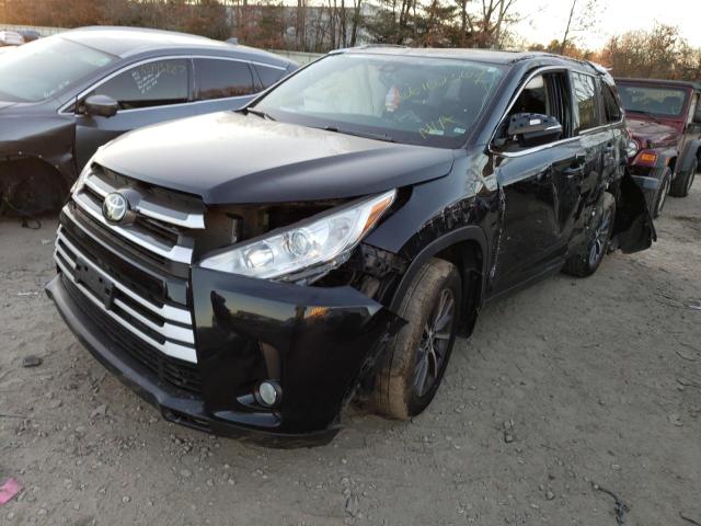Photo 2 from auction – 2019 TOYOTA HIGHLANDER with VIN 5TDJZRFH3KS579562