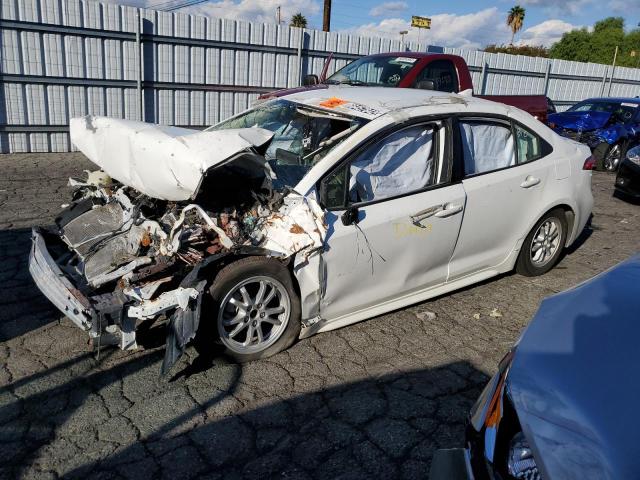 TOYOTA COROLLA LE 2020 with VIN JTDEBRBE4LJ002121 - Photo from auction