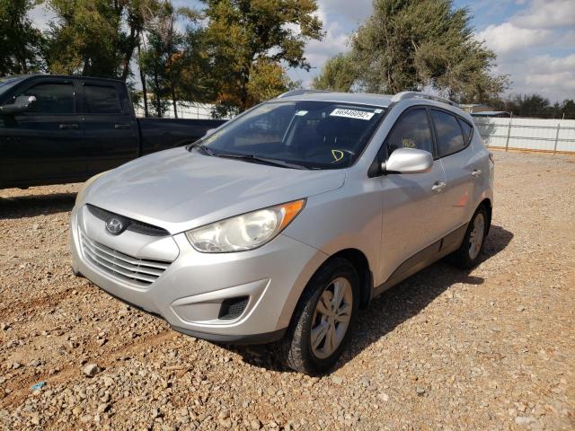 Photo 2 from auction – 2011 HYUNDAI TUCSON GLS with VIN KM8JU3AC3BU124449