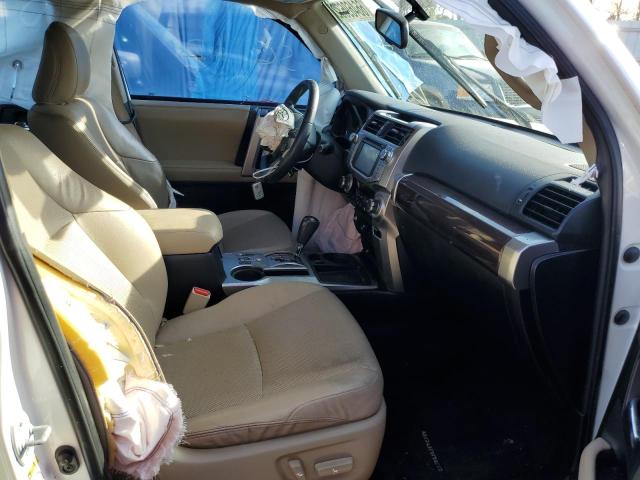Photo 5 from auction – 2018 TOYOTA 4RUNNER SR with VIN JTEZU5JR6J5167663