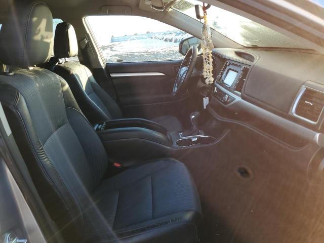 Photo 5 from auction – 2015 TOYOTA HIGHLANDER with VIN 5TDBKRFH8FS111227
